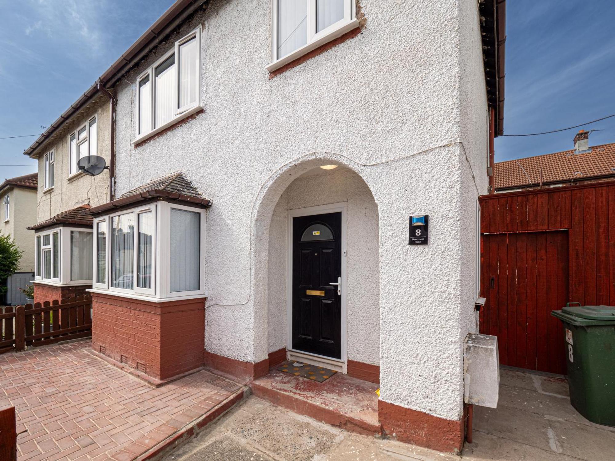 3Br Haven Retreat In Wallasey With Free Street Parking Bagian luar foto